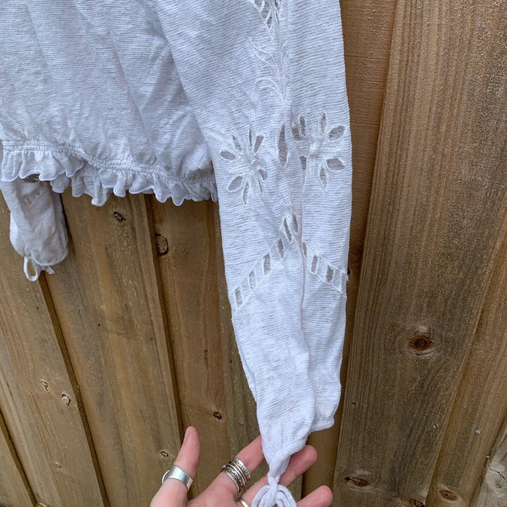 Drawstring eyelet top - Picture 4 of 5
